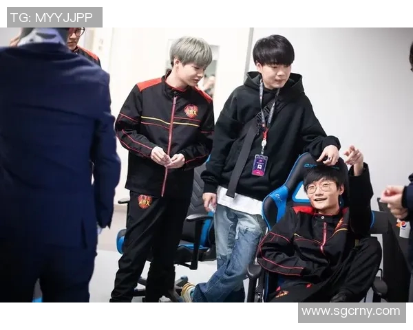 电竞实时数据引发平精英FPX节奏争议引热议与讨论 电竞实时数据引发平精英FPX节奏争议引热议与讨论